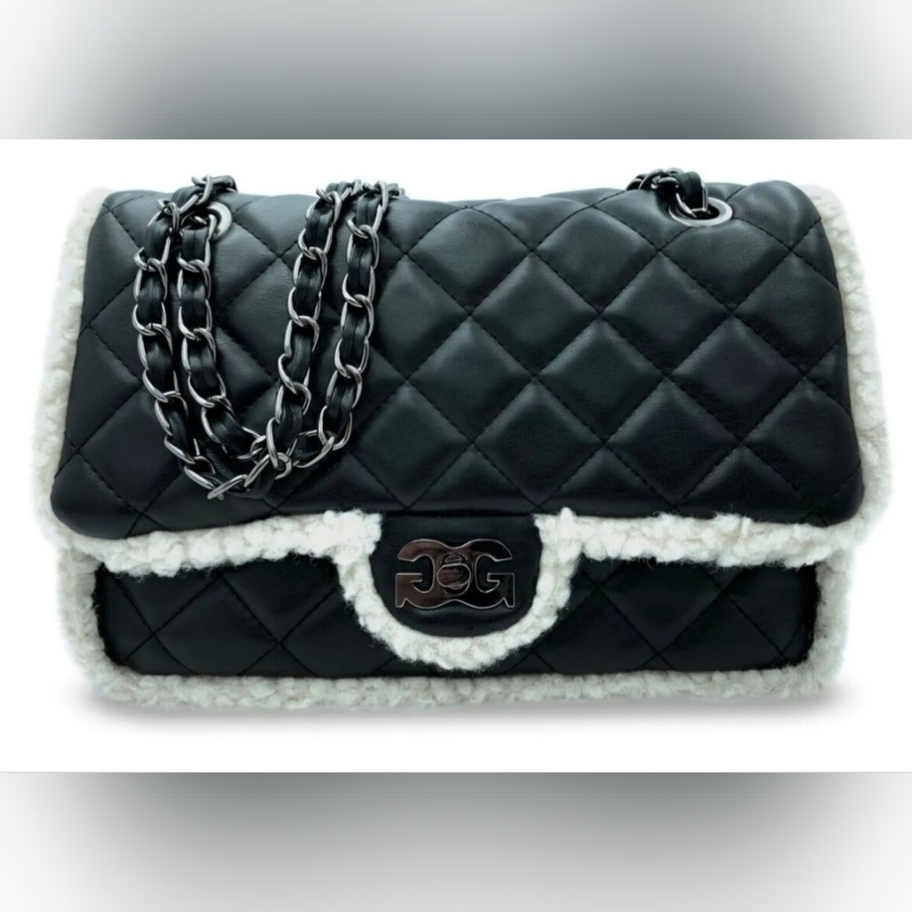 Gilda Paris Black and White quilted Fur edge Baguette with chain strap NWT